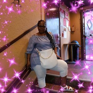 Meet your Posher, Sheneen